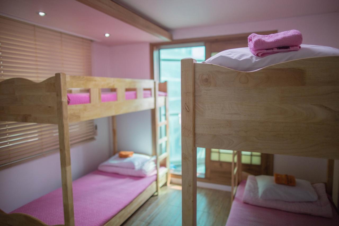 My Mother Guesthouse Jeju Bagian luar foto