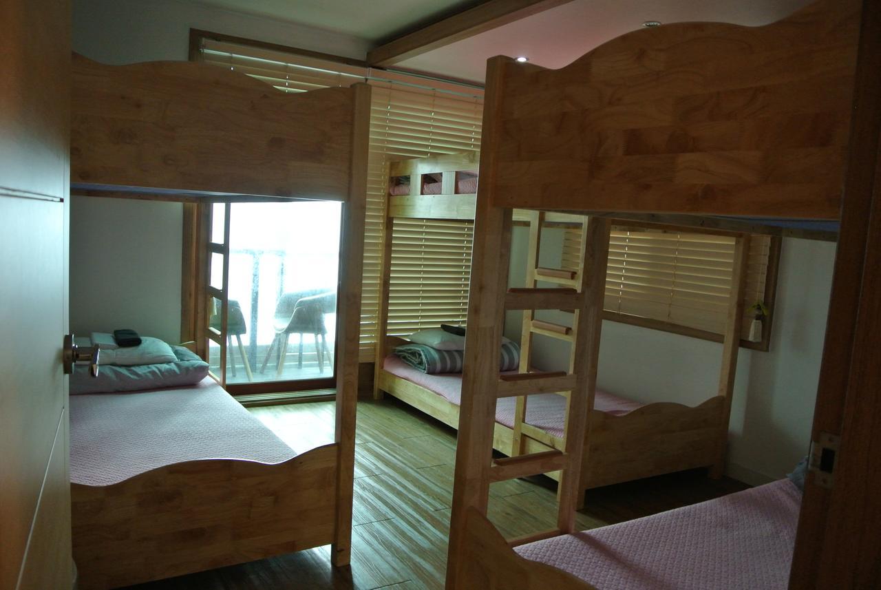 My Mother Guesthouse Jeju Bagian luar foto
